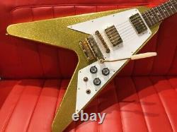 Gibson Custom Shop 1967 Flying V Short Maestro VOS Gold Sparkle 2020 USA, m2630