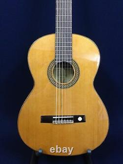 Miguel Almeria 20-CR Solid Cedar Top, Nylon String Classical Guitar+Free Gig Bag