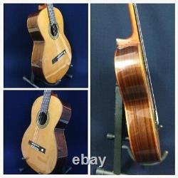 Miguel Almeria Solid Cedar Top, Nylon String Classical Guitar+Free Gig Bag, 20CR