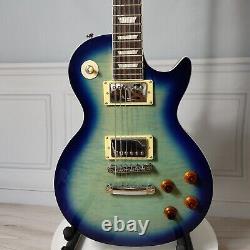 Ensemble de guitare électrique Thrum Blue Burst en type solide à joint de 6 cordes avec parties chromées.
