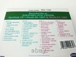 Grateful Dead Dave's Picks 36 Hartford Civic Connecticut CT 1987 3/26,27/87 4 CD
 <br/> 
Les choix de Dave 36 Grateful Dead Hartford Civic Connecticut CT 1987 3/26,27/87 4 CD