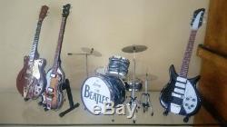 Guitare Miniature, Bass & Drum Set The Beatles Instruments De Musique Afficher Uniquement