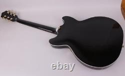 Guitare électrique à touche en palissandre noire, semi-creuse avec dessus en érable figuré