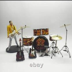 Miniature De Batterie Et Guitares The Queen Plus Figure D'action Freddie Mercure